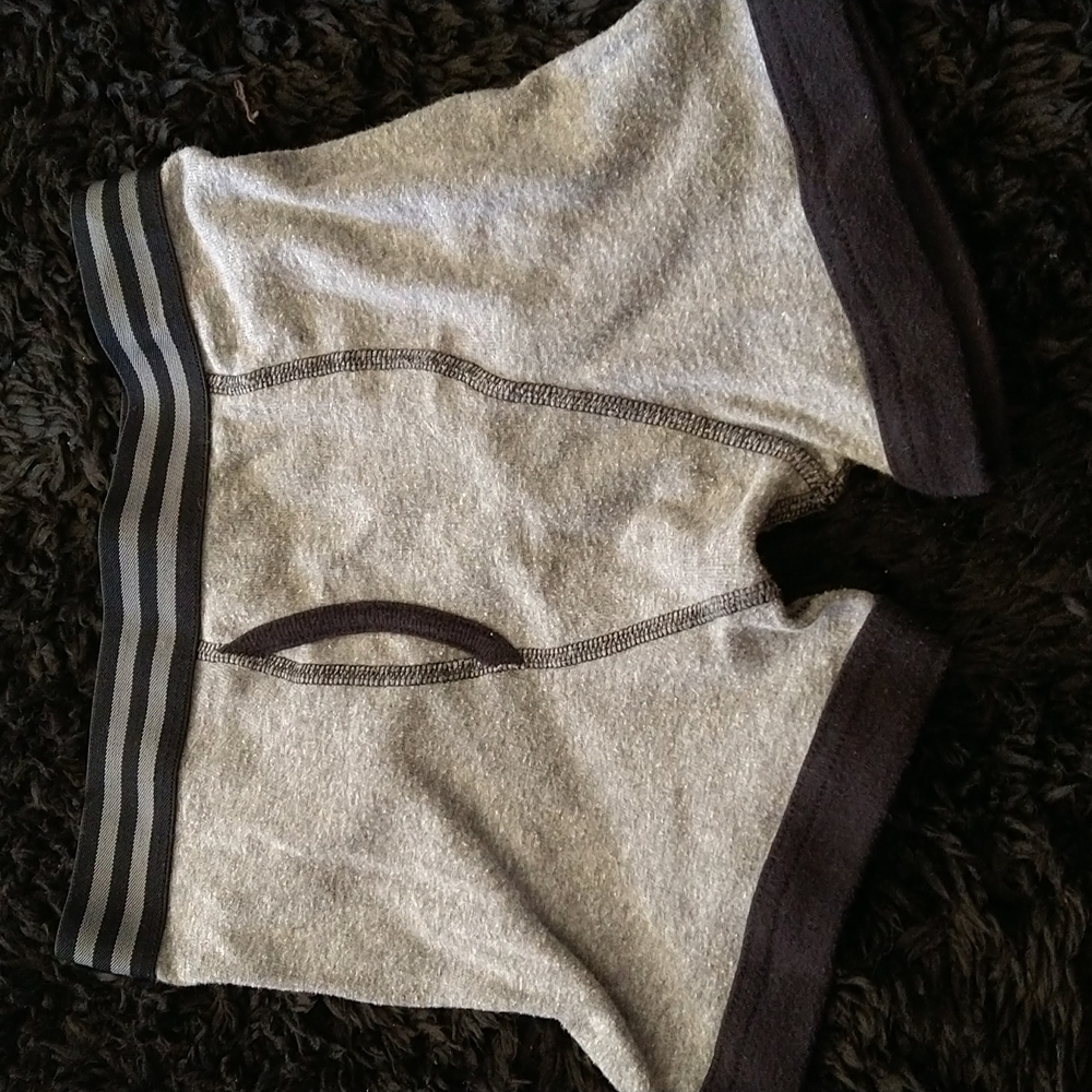 Boys size m(8) Starter gray/black Shorts